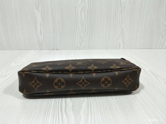 WIS ACCESSOIRES POCHETTE Vuitton Louis 0831